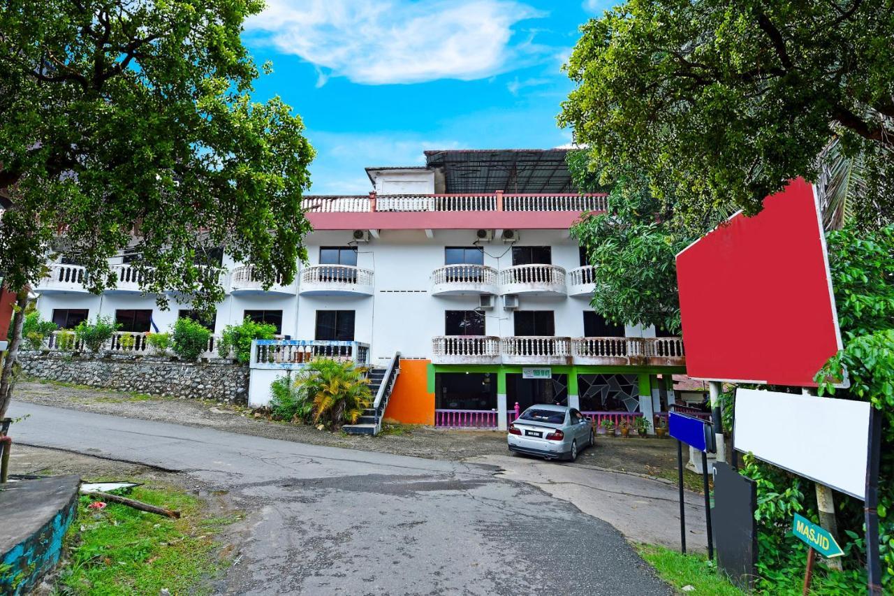 Oyo 90565 Teresek View Motel กัวลาทาฮัน ภายนอก รูปภาพ