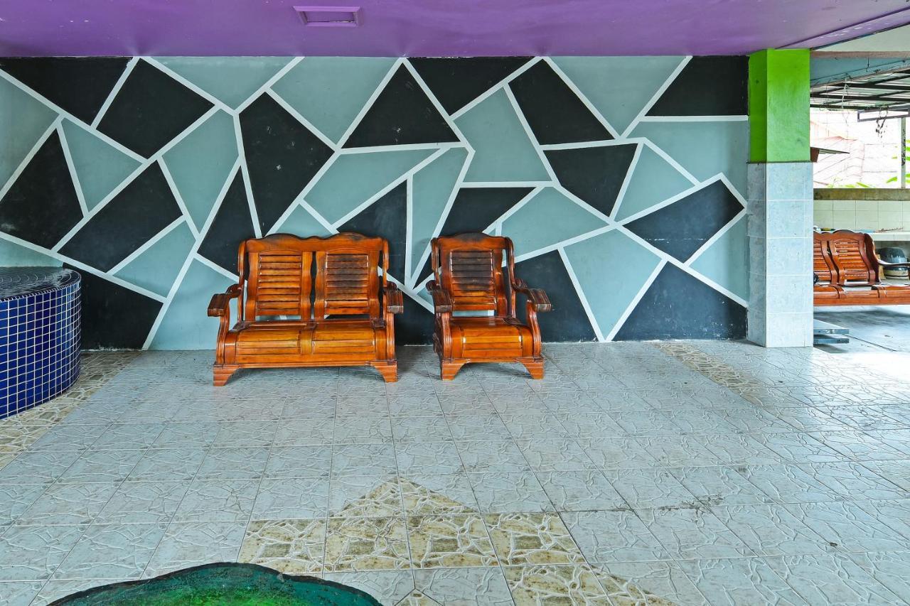 Oyo 90565 Teresek View Motel กัวลาทาฮัน ภายนอก รูปภาพ