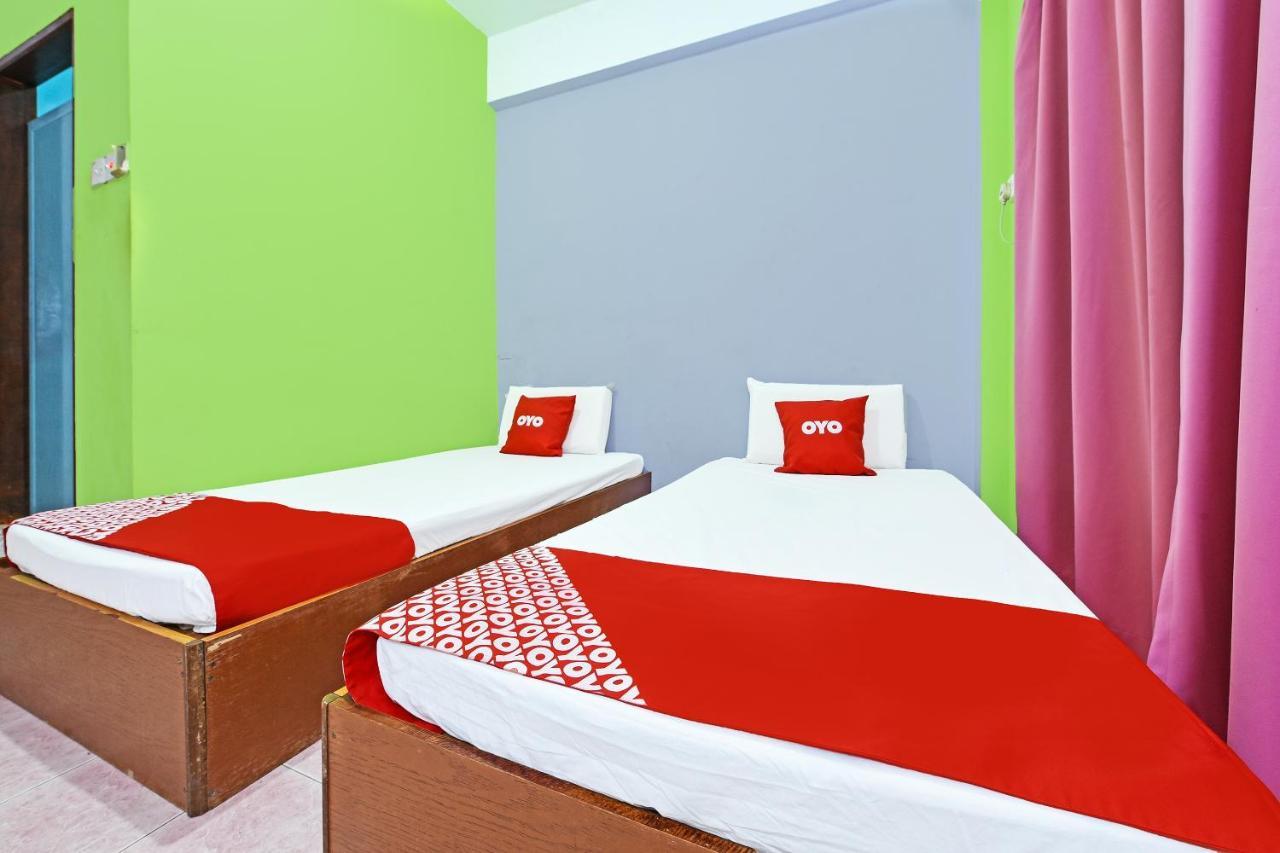 Oyo 90565 Teresek View Motel กัวลาทาฮัน ภายนอก รูปภาพ